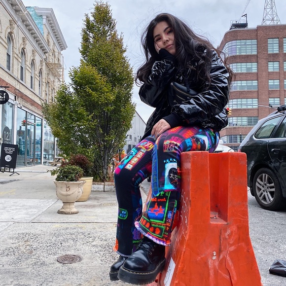 MEET YOUR SELLER ♡ - Picture 9 of 9